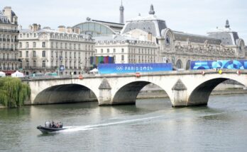 Swim River Seine Delayed to Wednesday